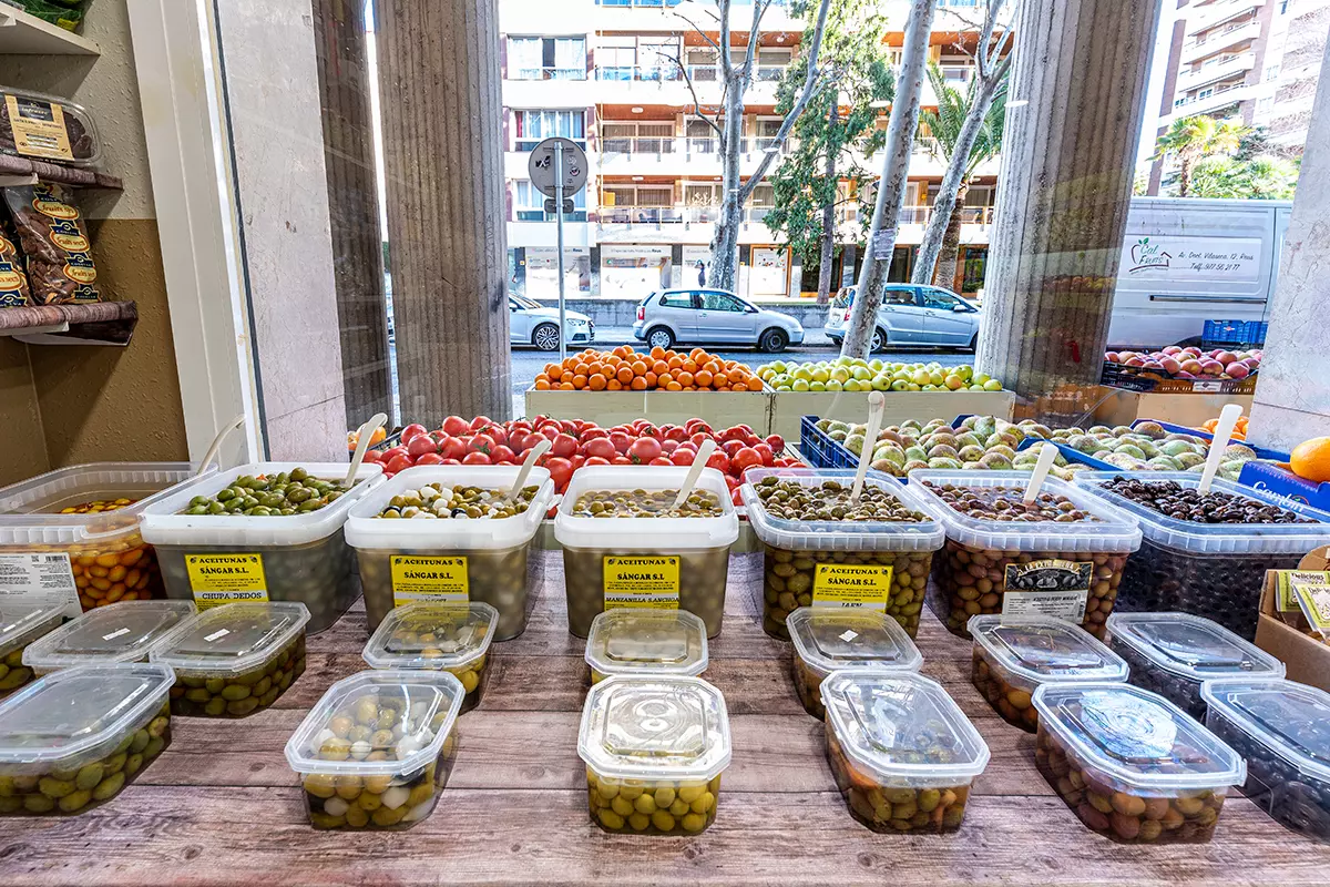 Foto seccio olives a granel de Cal Fruits