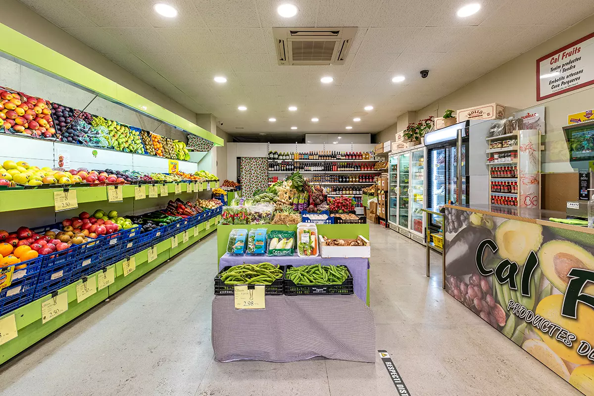 Foto panoramica botiga Cal Fruits