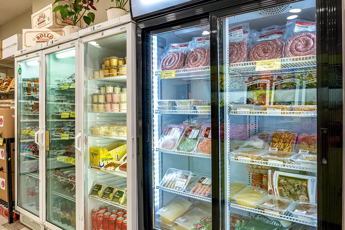 Imatge seccio de precuinats i embotits